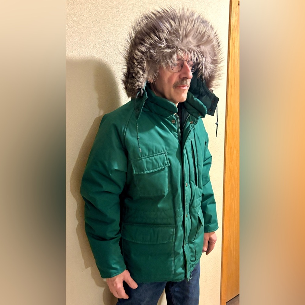 🔥Cabela's Men’s Med Down Filled Hunter Green Winter Coat w/Silver Fox Fur Hood
